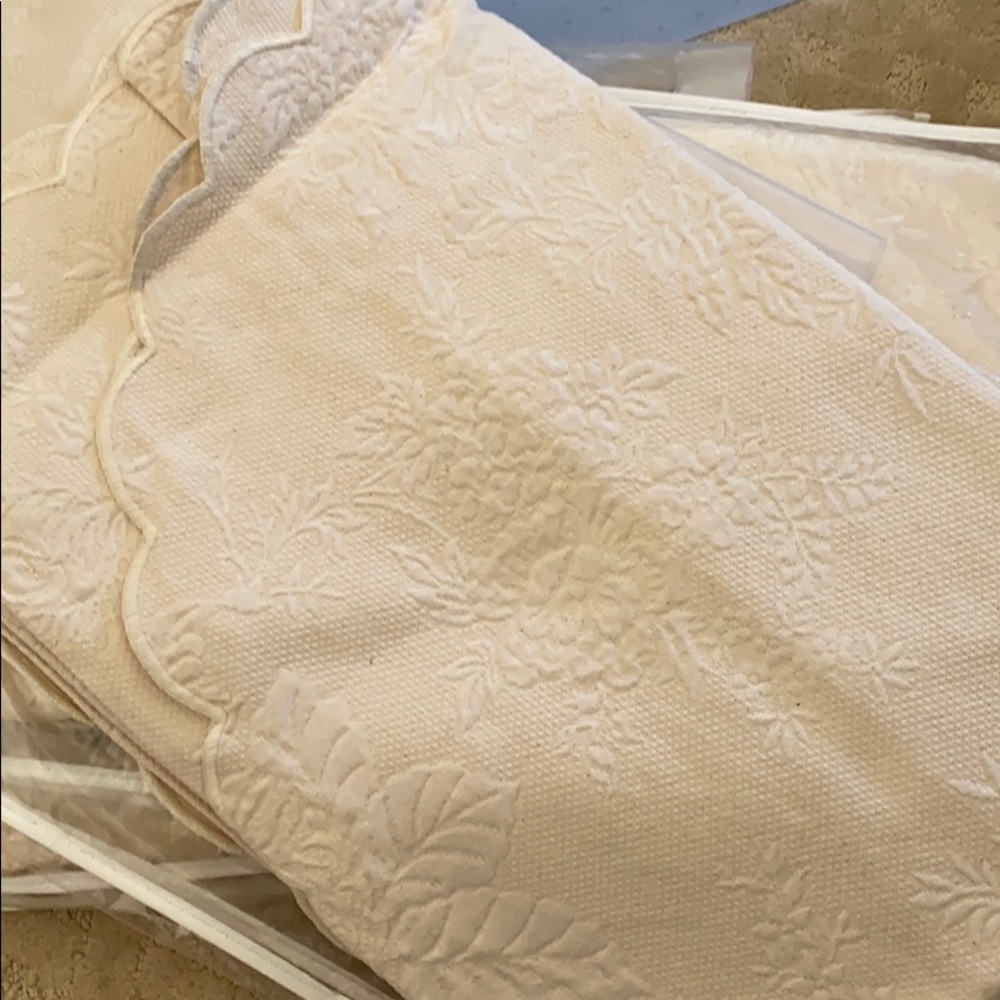Brand new floral bed spread from Portugal